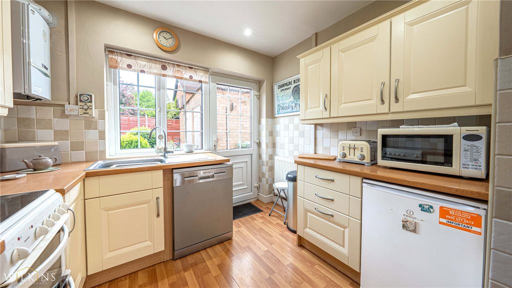 Additional image 7 of 3 bed semi-detached house for saleLomita Crescent, Belgrave, Tamworth, Staffordshire B77