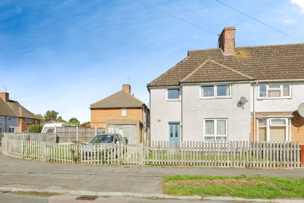 3 bed end terrace house for saleMortimer Way, Leicester LE3