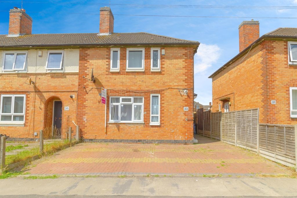 5 bed end terrace house for salePollard Road, Leicester LE3