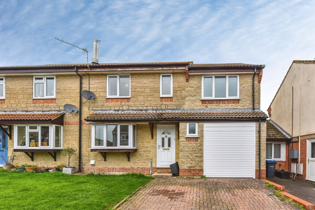 Additional image 19 of 4 bed semi-detached house for saleBright Close, Chippenham SN15