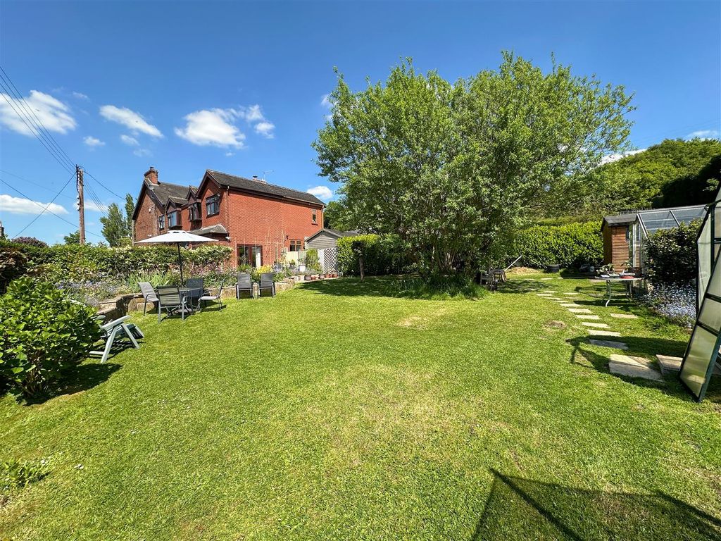 Additional image 5 of 4 bed semi-detached house for saleGreenway Bank, Stoke-On-Trent ST2