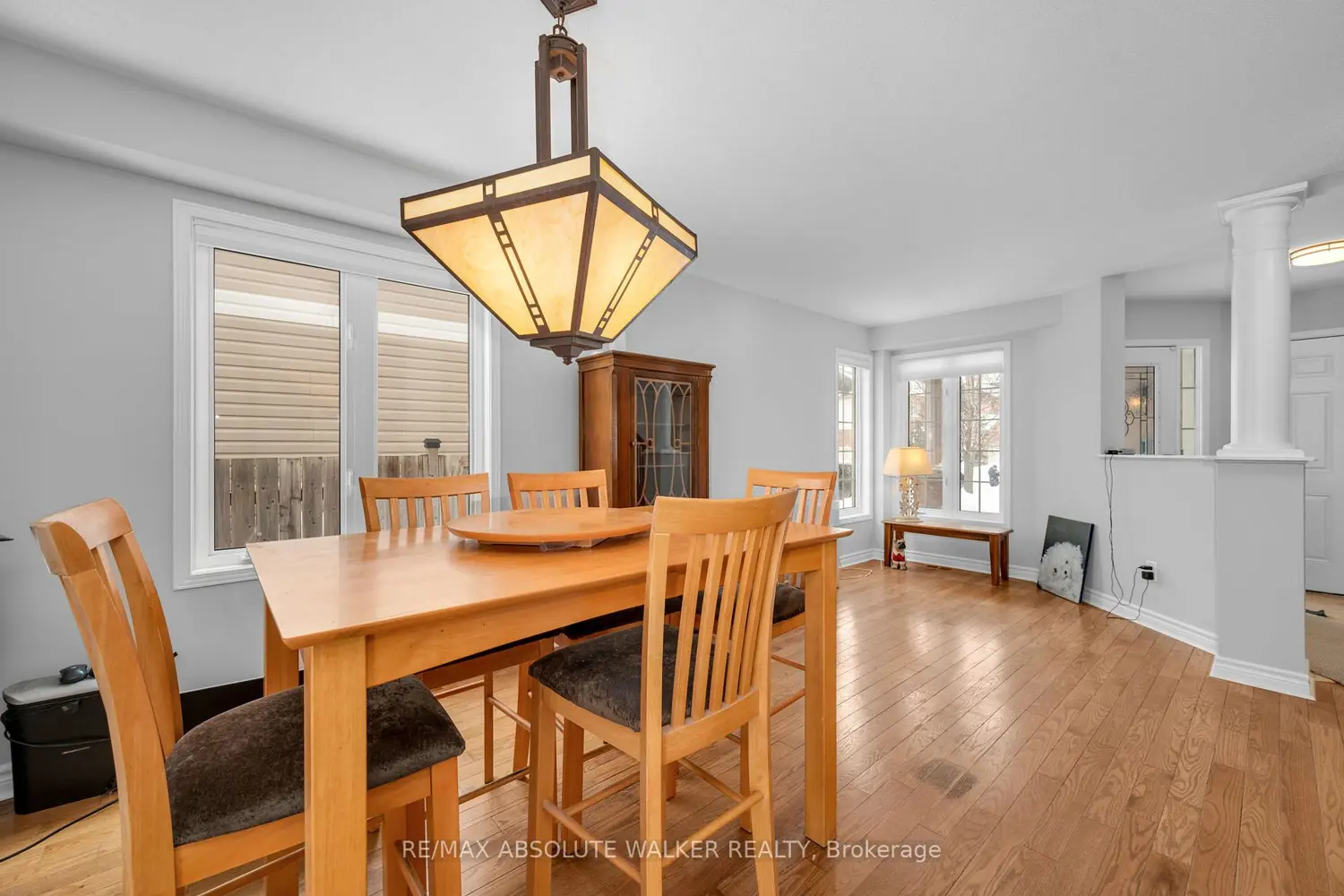 2351 Glandriel Crescent