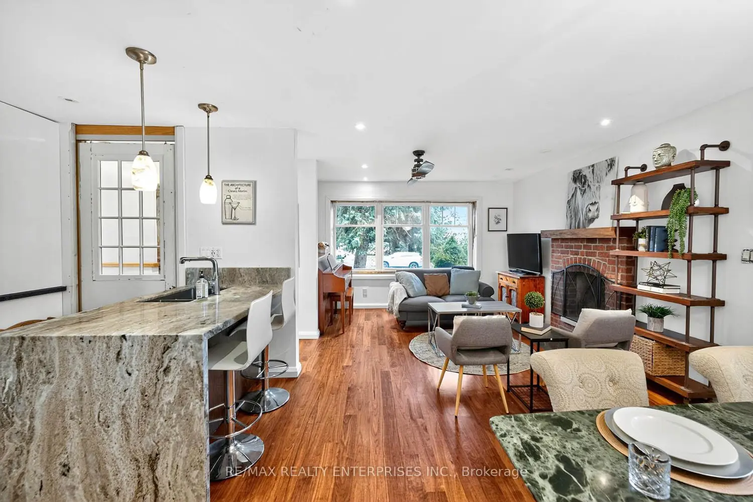Additional image 7 of 10 Colonial Avenue