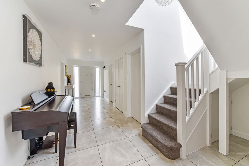 Additional image 7 of 4 bed detached house for saleAlderbury, Salisbury SP5
