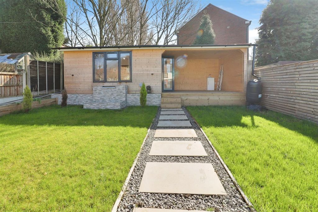 Additional image 32 of 4 bed semi-detached house for saleLower Milehouse Lane, Newcastle ST5
