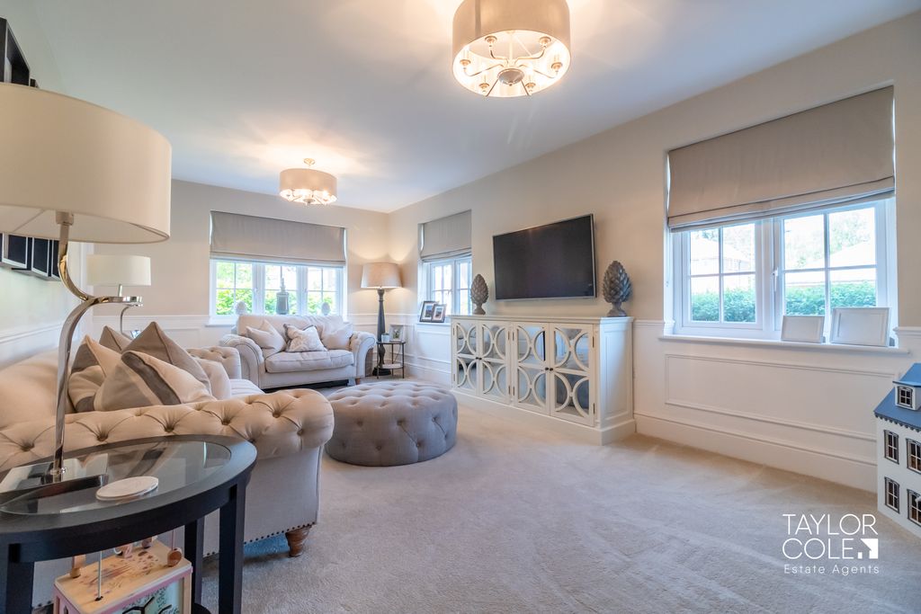 Additional image 5 of 4 bed detached house for saleAlton Close, Amington, Tamworth B77