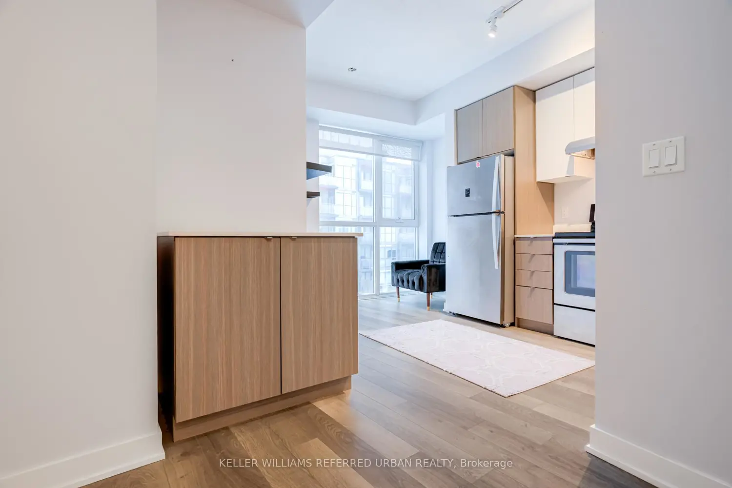Additional image 6 of 5260 Dundas Street C401