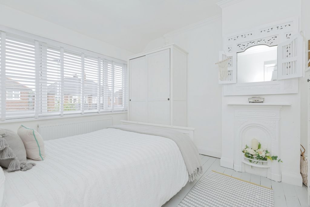 Additional image 9 of 3 bed semi-detached house for saleBirchtree Avenue, Birstall, Leicester, Leicestershire LE4