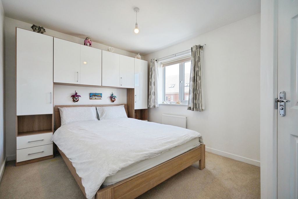 Additional image 4 of 3 bed semi-detached house for saleUpton Drive, Burton-On-Trent, Staffordshire DE14
