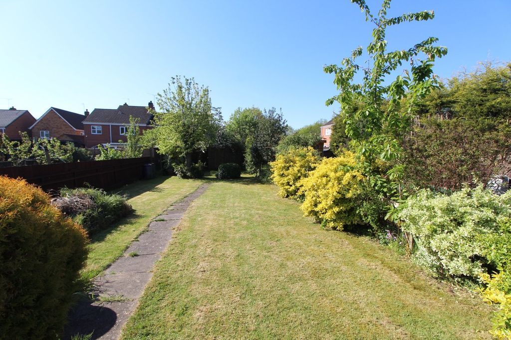 Additional image 17 of 3 bed semi-detached house for saleRichmond Drive, Glen Parva, Leicester LE2