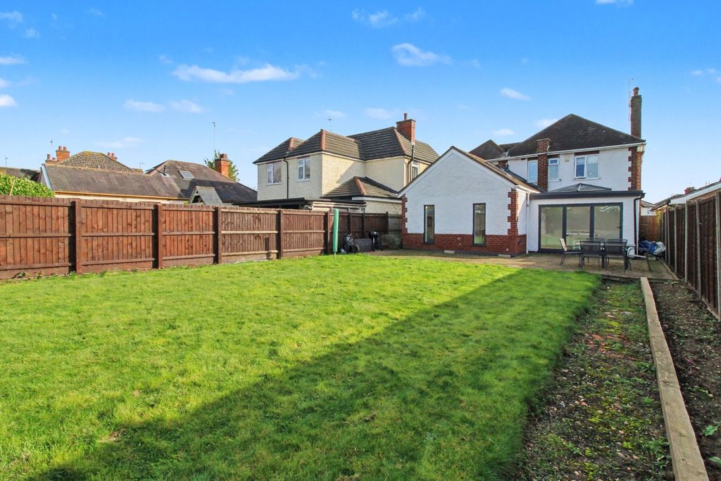 Additional image 19 of 4 bed detached house for saleLittle Glen Road, Glen Parva, Leicester LE2
