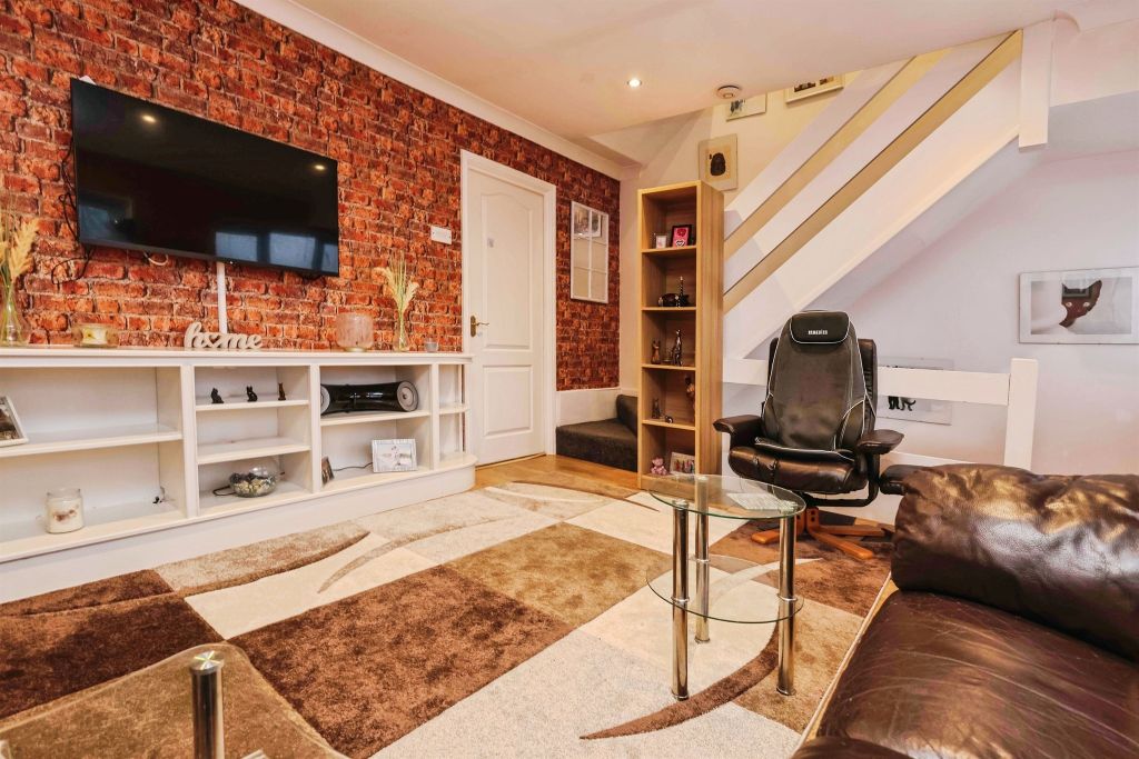 Additional image 7 of 3 bed semi-detached house for saleWolverhampton Road, Kingswinford DY6