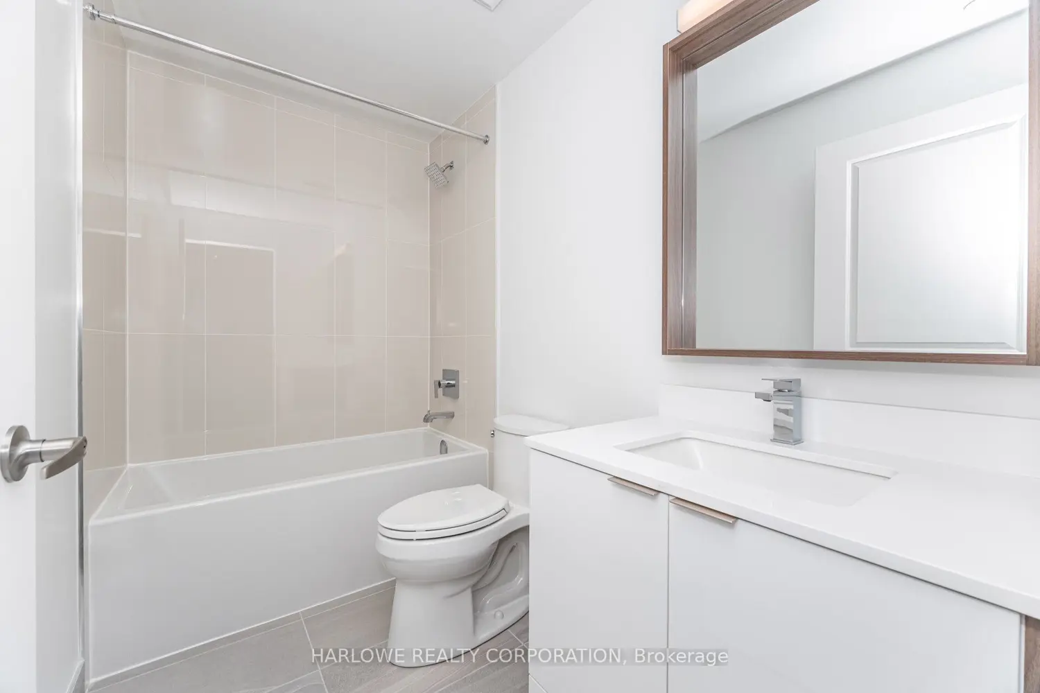 Additional image 16 of 543 Richmond Street 815