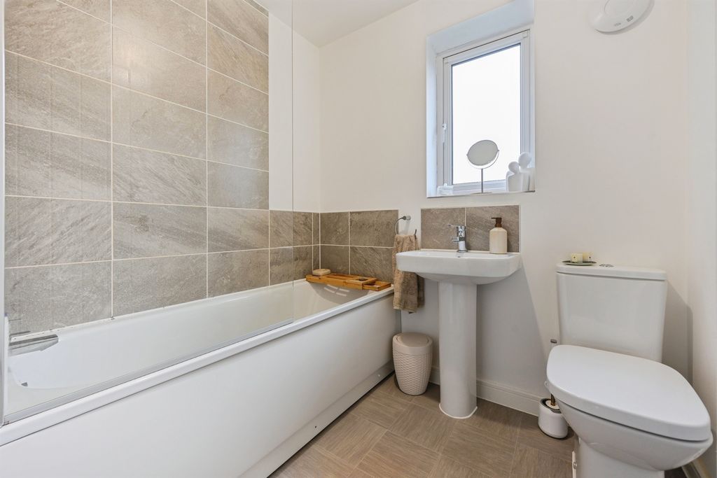 Additional image 14 of 3 bed semi-detached house for saleBridewell Lane, Hatton, Derby DE65