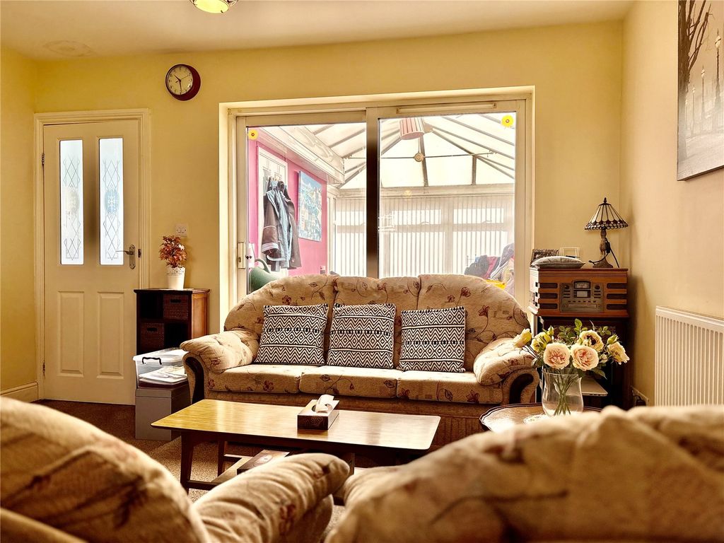 Additional image 9 of 3 bed semi-detached house for saleMancetter Road, Atherstone, Warwickshire CV9