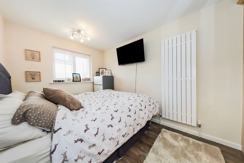 Additional image 9 of 4 bed detached house for salePrimrose Gardens, Featherstone, Wolverhampton WV10