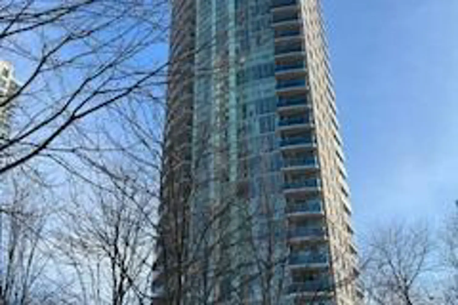 70 Absolute Avenue 2707