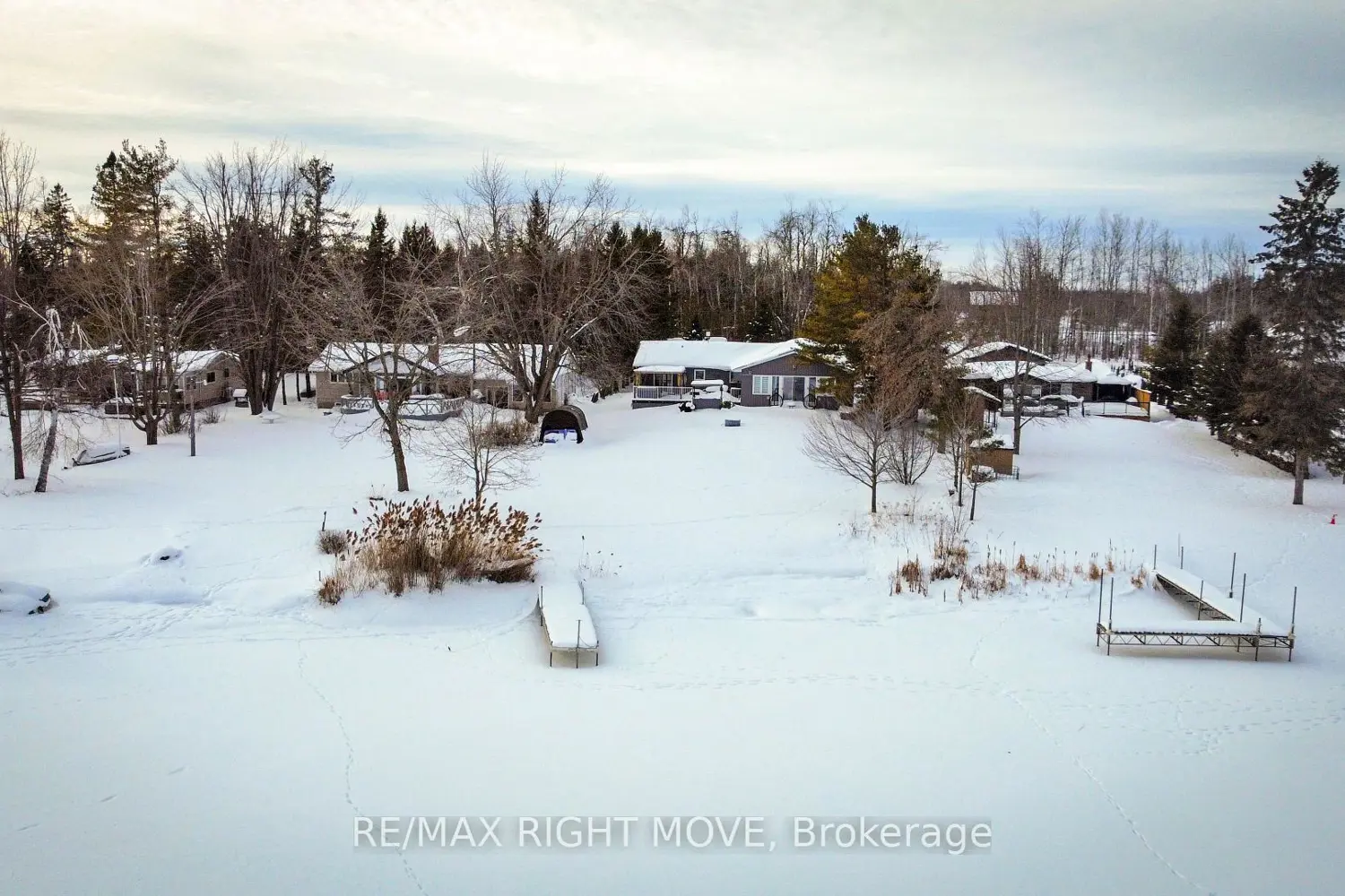 35 Cedar Bay Road photo 4