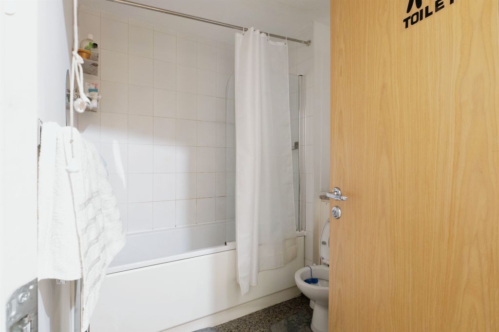 Additional image 4 of 2 bed flat for saleJunior Street, Leicester LE1