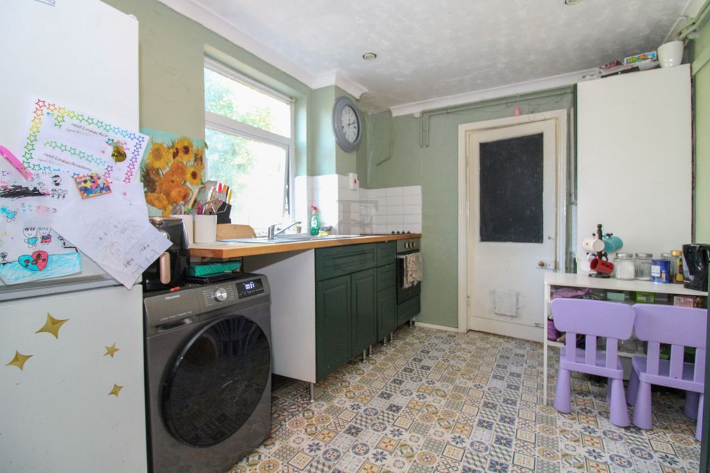 Additional image 5 of 3 bed semi-detached house for saleKemp Road, Leicester LE3
