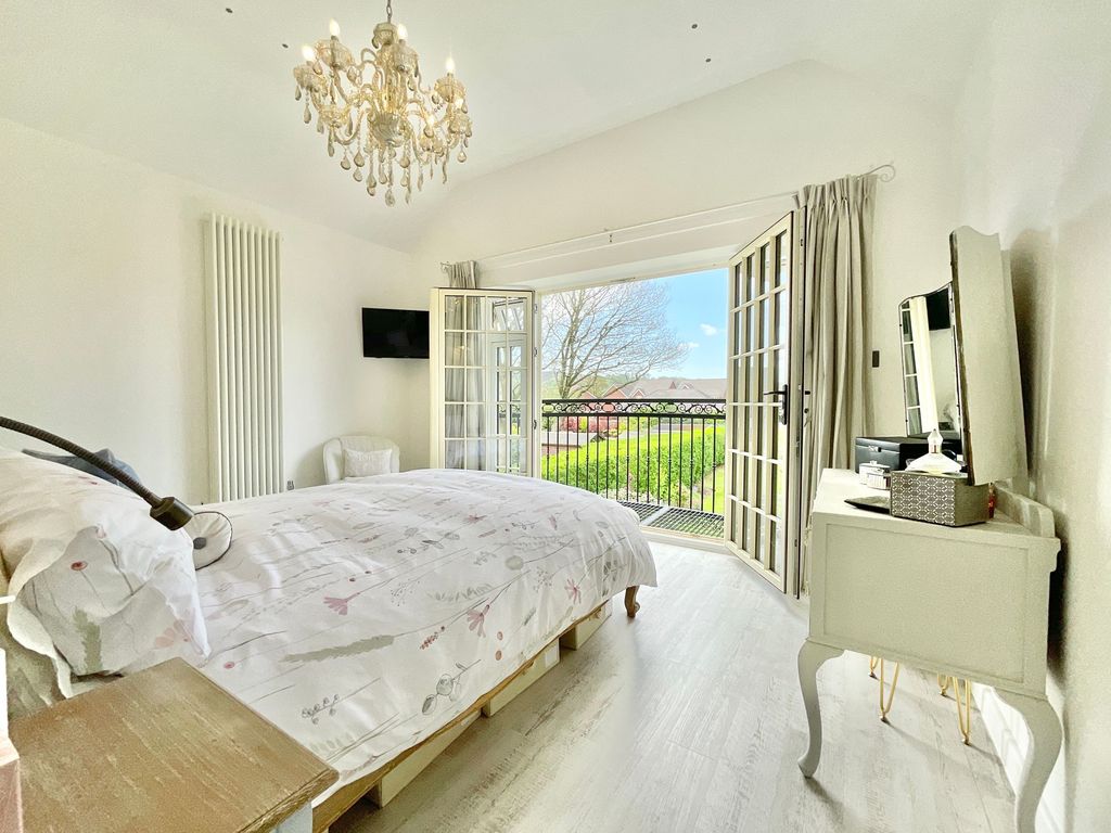 Additional image 4 of 4 bed detached house for saleSandyfields, Baldwins Gate ST5