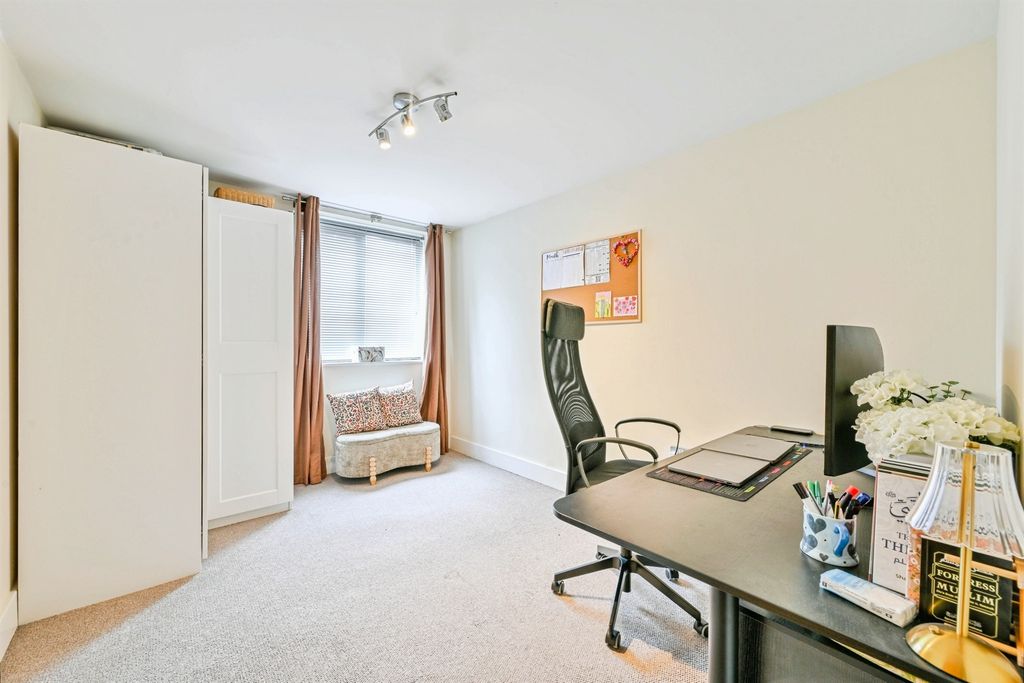 Additional image 8 of 2 bed flat for saleEast Street, Leicester LE1