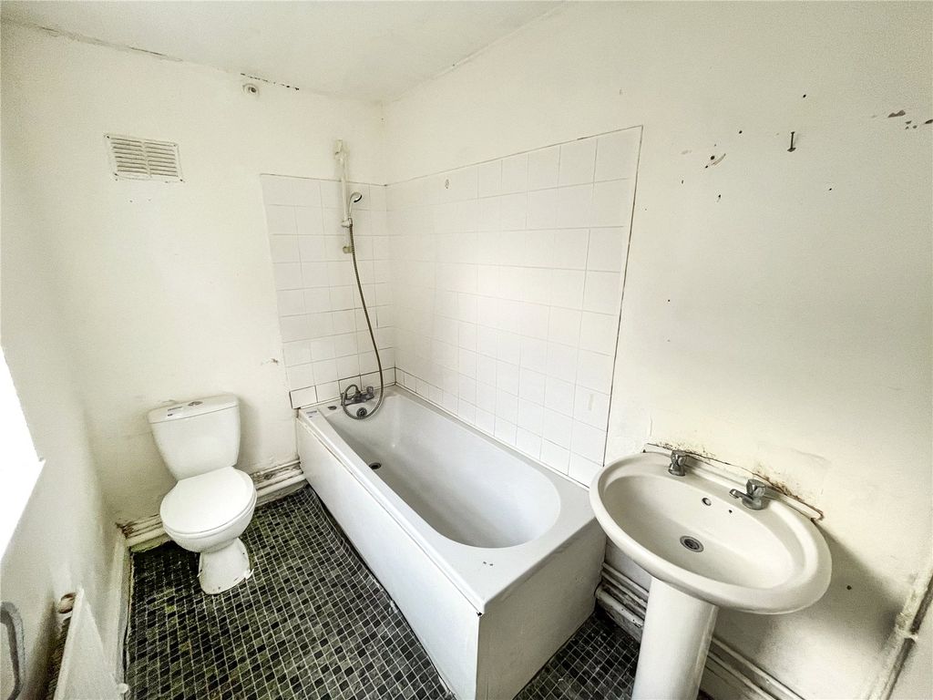 Additional image 8 of 3 bed terraced house for saleGrasmere Street, Leicester, Leicestershire LE2
