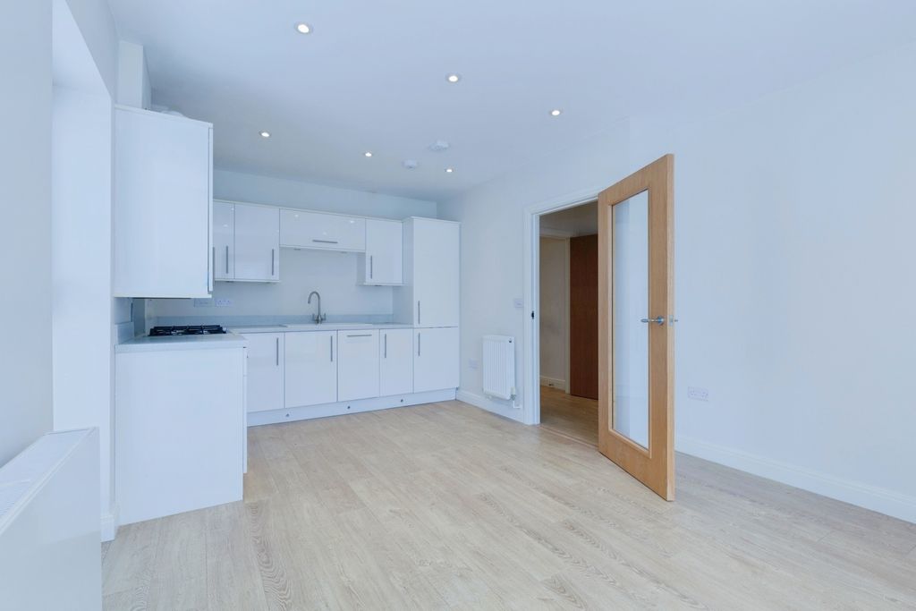 Additional image 2 of 1 bed flat for saleDe Montfort Street, Leicester, Leicestershire LE1