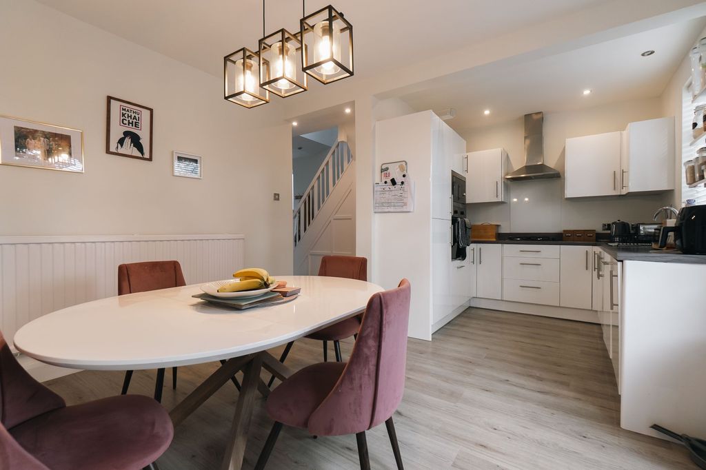Additional image 7 of 3 bed semi-detached house for saleGroby Road, Leicester LE3