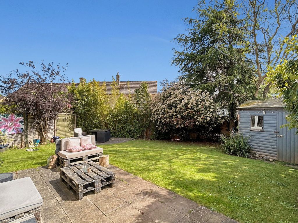 Additional image 3 of 4 bed detached house for saleRiverside Drive, Monkton Park, Chippenham SN15