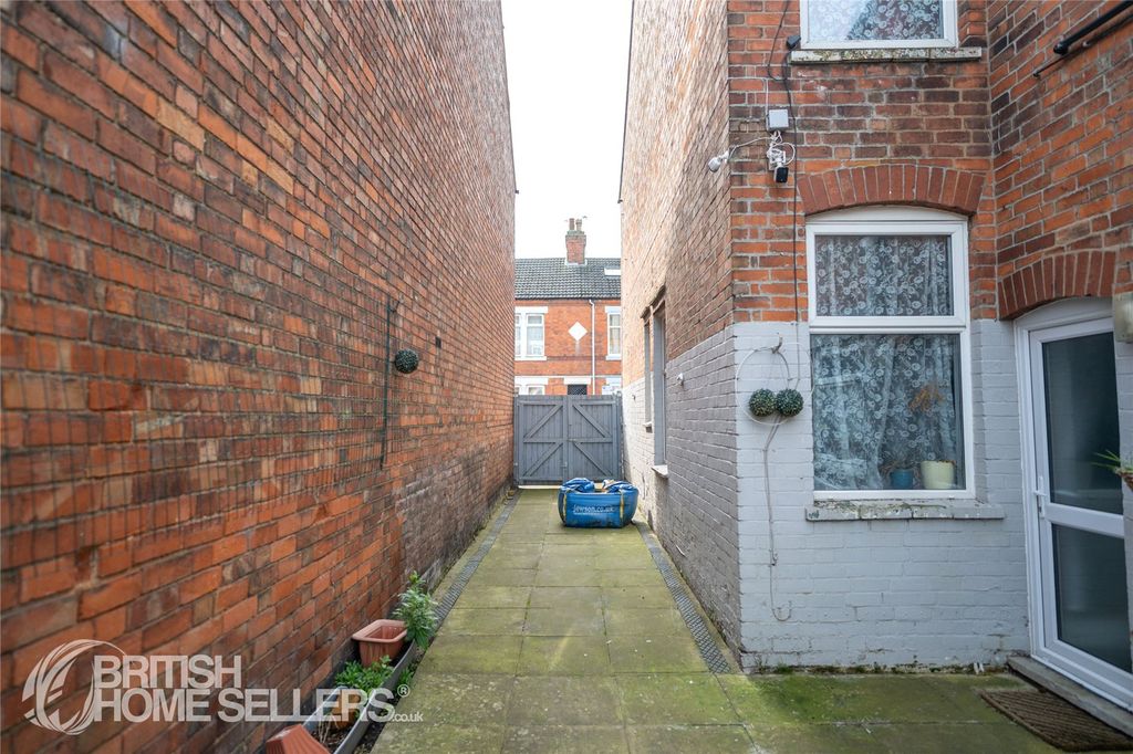 Additional image 9 of 2 bed end terrace house for saleRatcliffe Road, Loughborough, Leicestershire LE11