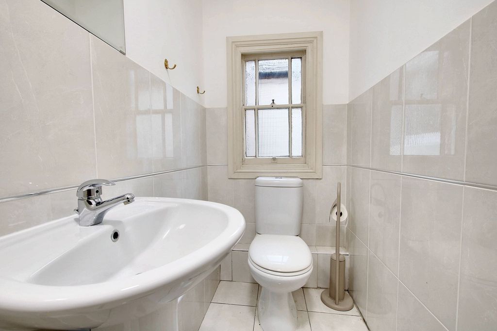 Additional image 17 of 2 bed flat for salePrincess Road East, Leicester LE1