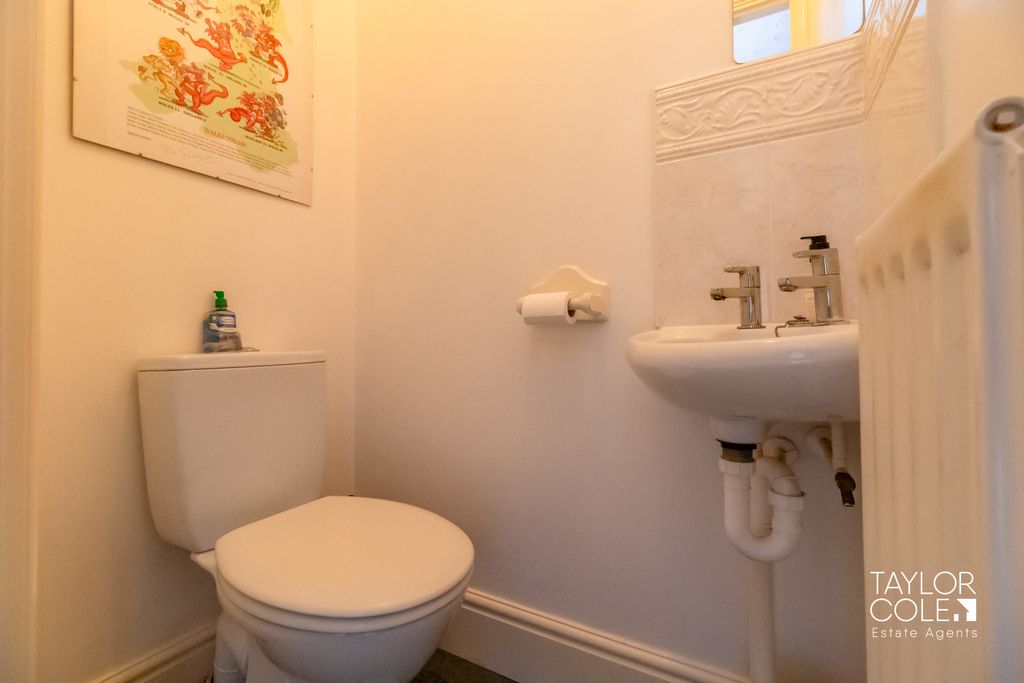 Additional image 8 of 4 bed terraced house for saleKensington Drive, Tamworth B79