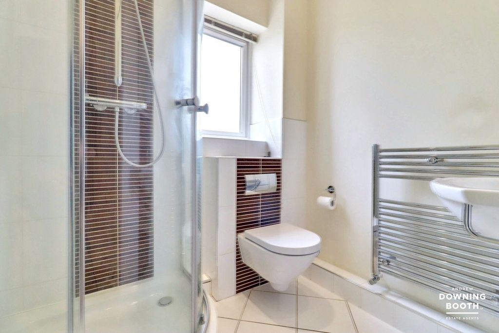 Additional image 7 of 2 bed flat for saleLevetts Gate, Station Road, Lichfield WS13