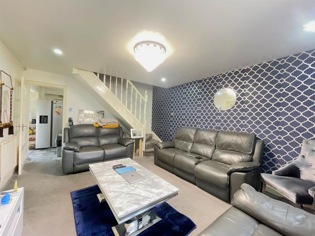 Additional image 5 of 3 bed town house for saleCranesbill Road, Hamilton, Leicester LE5