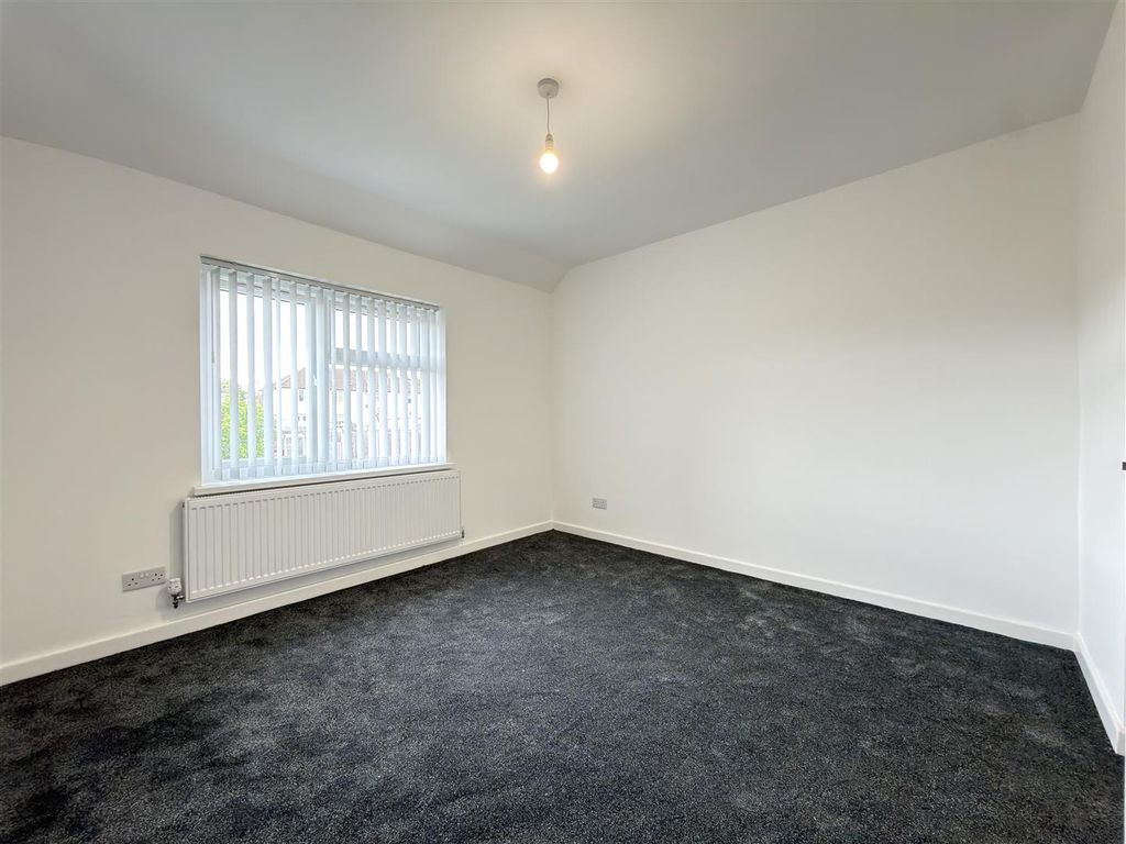 Additional image 7 of 3 bed semi-detached house for saleIngold Avenue, Leicester LE4