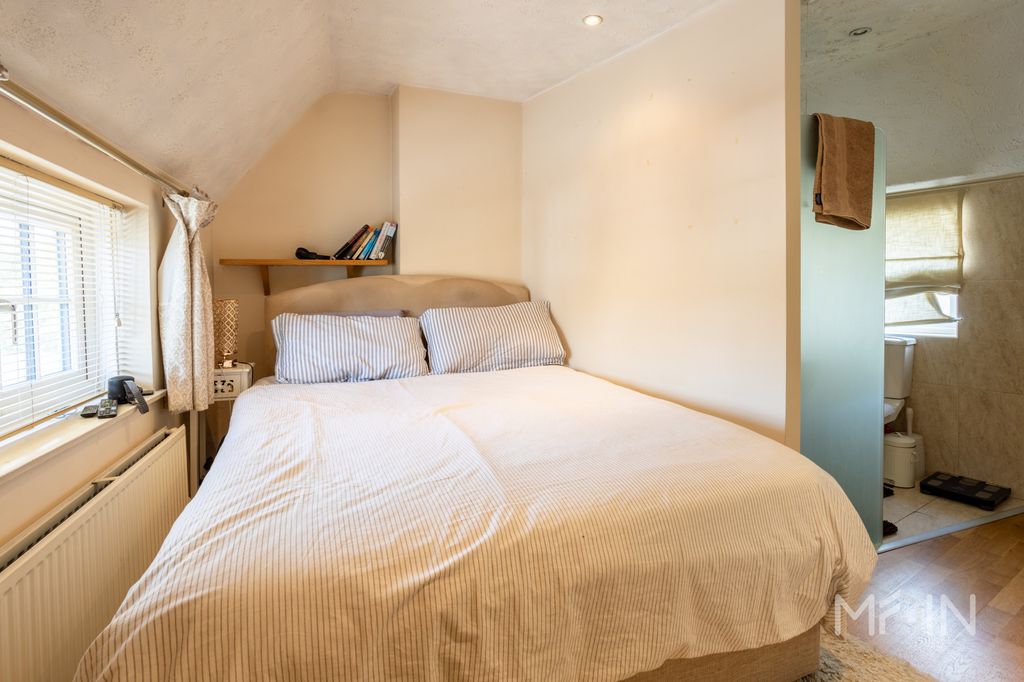 Additional image 19 of 3 bed semi-detached house for saleHumberstone Drive, Leicestershire LE5