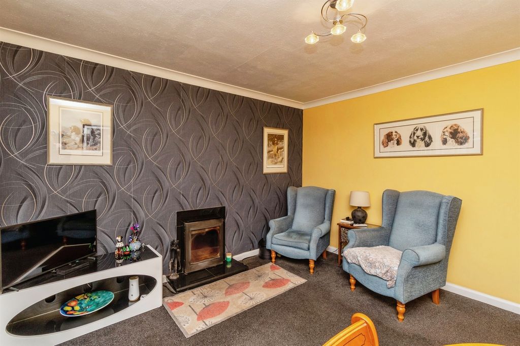 Additional image 7 of 3 bed detached bungalow for saleMount Avenue, Hednesford, Cannock WS12