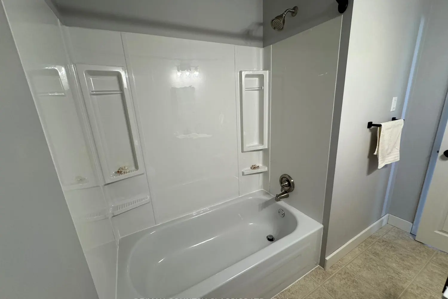 Additional image 7 of 29 Hemlock Street