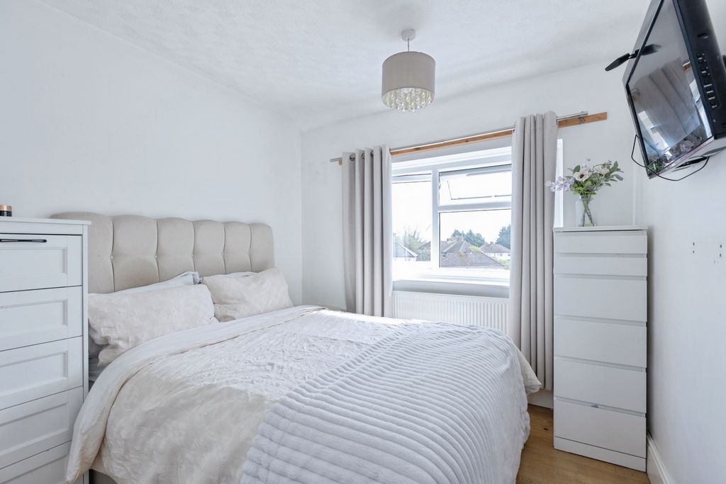 Additional image 9 of 3 bed semi-detached house for saleAstill Drive, Leicester, Leicestershire LE4