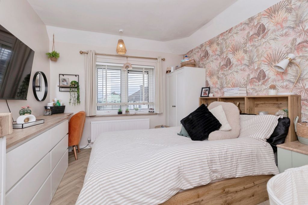 Additional image 9 of 3 bed semi-detached house for saleAylestone Drive, Leicester, Leicestershire LE2