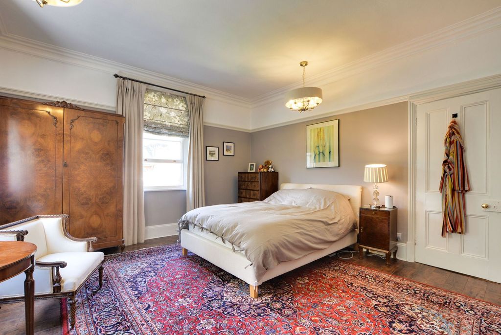 Additional image 22 of 6 bed semi-detached house for saleAlexandra Road, Stoneygate, Leicester LE2