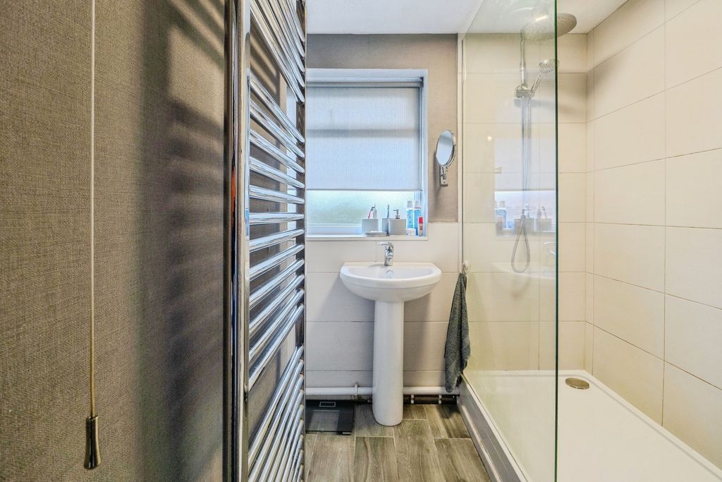 Additional image 11 of 3 bed semi-detached house for saleDeighton Way, Loughborough, Leicestershire LE11