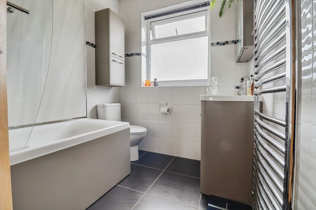 Additional image 10 of 3 bed semi-detached house for saleParklands Drive, Loughborough, Leicestershire LE11
