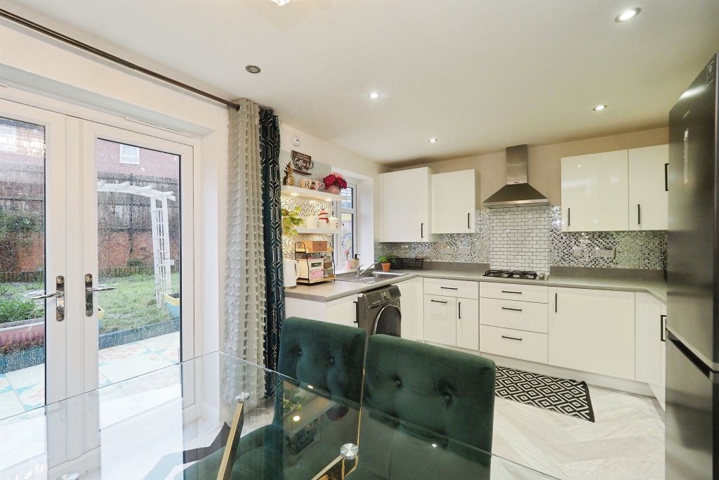Additional image 2 of 3 bed semi-detached house for saleBrookes Crescent, Hugglescote, Coalville LE67