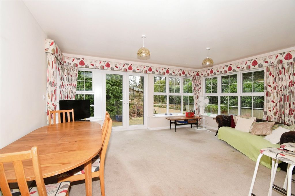 Additional image 16 of 3 bed detached house for saleThe Oval, Oadby, Leicester, Leicestershire LE2