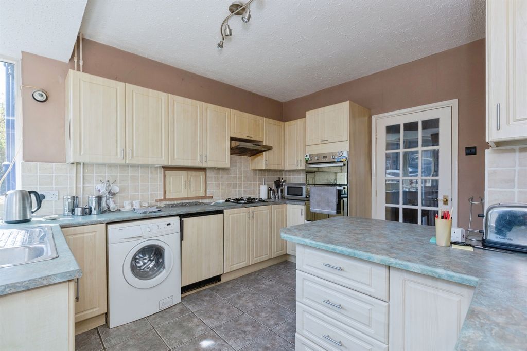 Additional image 12 of 3 bed detached house for saleUppingham Road, Leicester LE5
