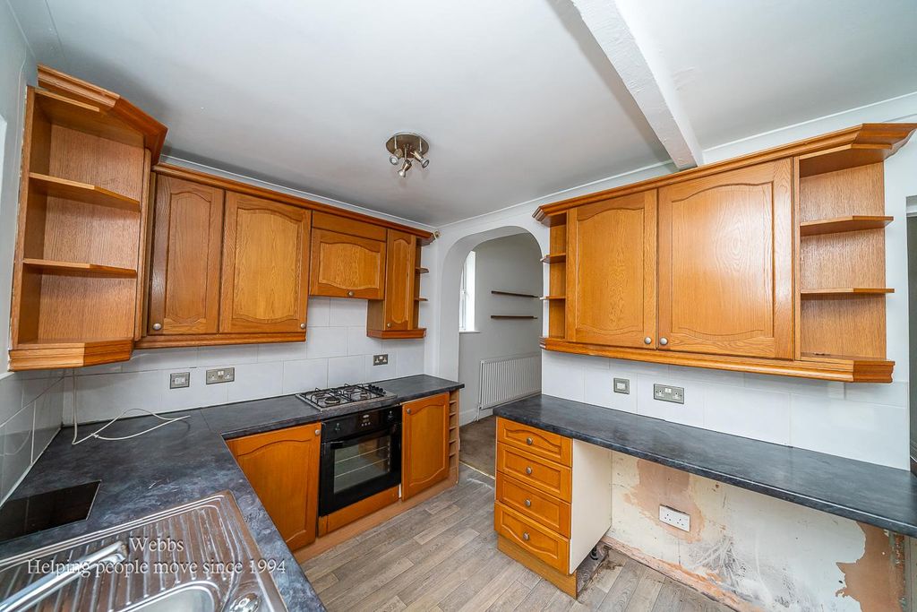 Additional image 15 of 4 bed detached bungalow for saleWalhouse Street, Cannock WS11