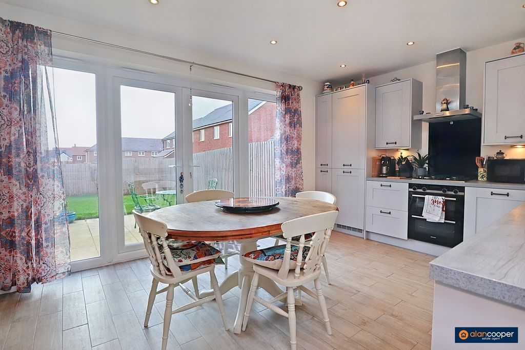 Additional image 5 of 3 bed semi-detached house for saleRoman Avenue, Heritage Fields, Nuneaton CV11