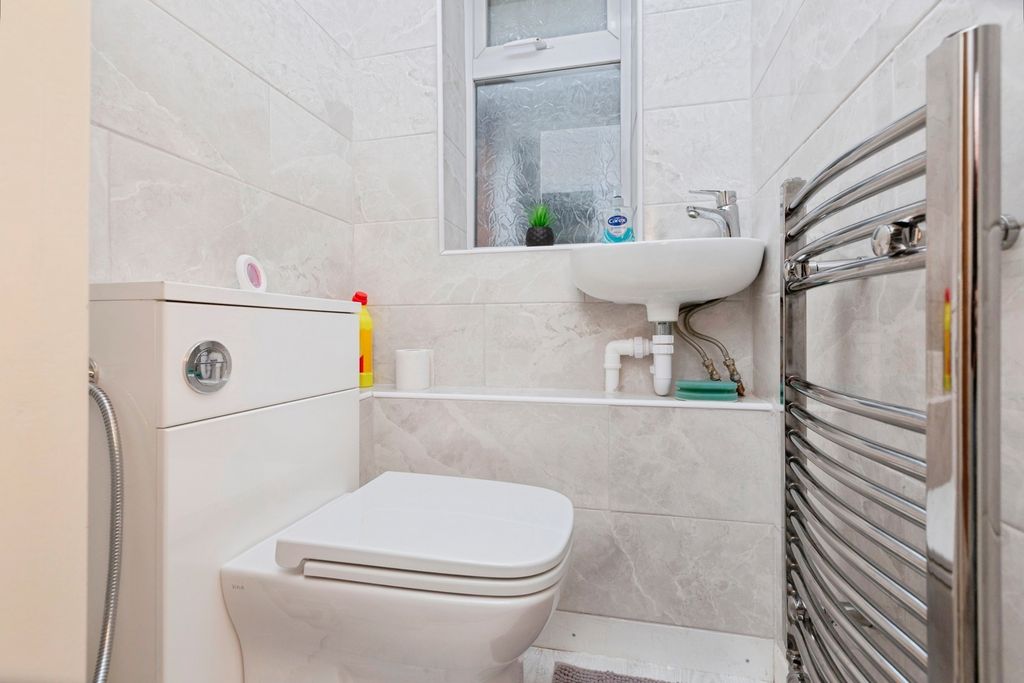 Additional image 7 of 5 bed semi-detached house for saleChesterfield Road, Leicester, Leicestershire LE5